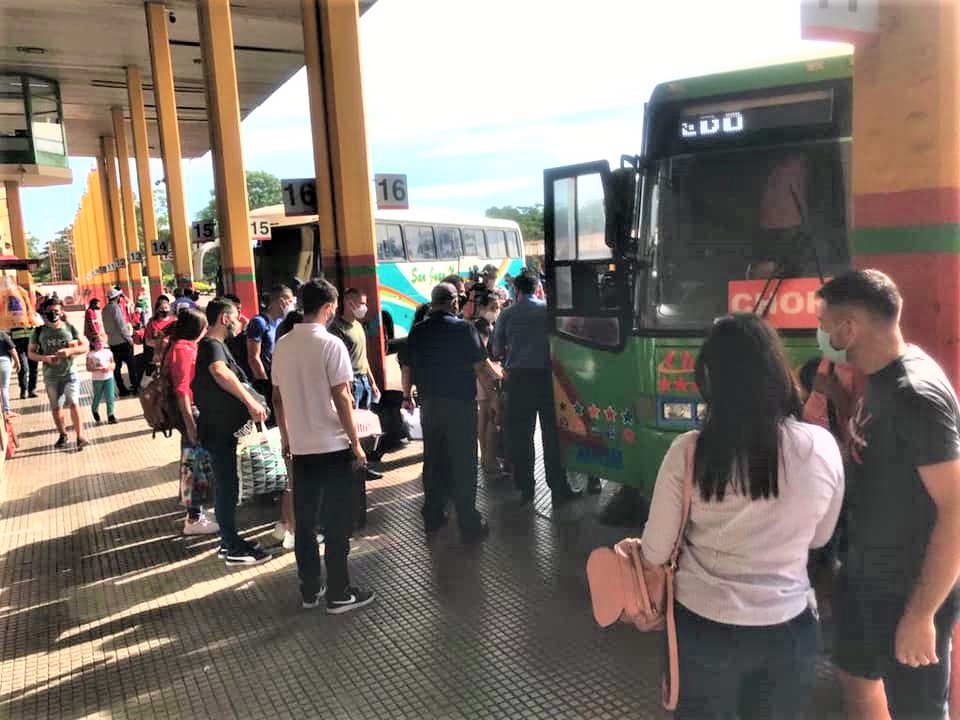 Cerca de 50 mil personas viajaron al interior del país en días previos a cuarentena por Semana Santa