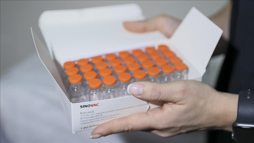 Ministro de Salud anuncia llegada de 3.000 vacunas chinas para hoy