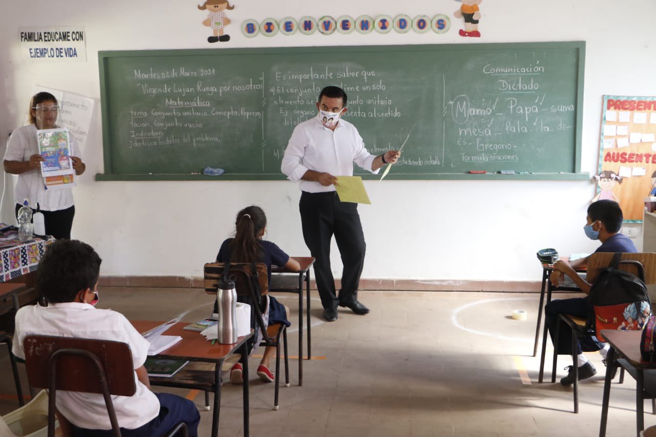 Petta resalta que 70% de alumnos fueron inscriptos para clases presenciales