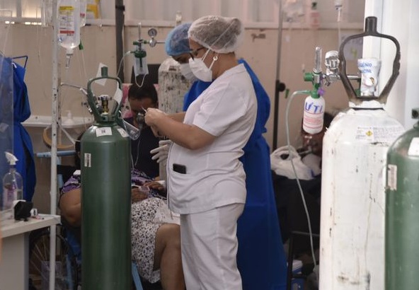 La provisión de oxígeno está bastante dura, sostiene viceministro de Salud