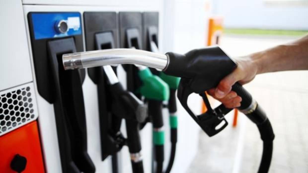 Combustibles suben desde hoy G. 400 por litro