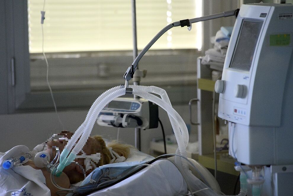 Consumo de oxígeno creció más del triple en solo tres meses: “Se vienen días muy duros”, adelanta director