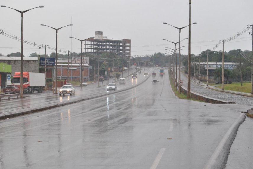 Lunes fresco y con posibles lluvias dispersas