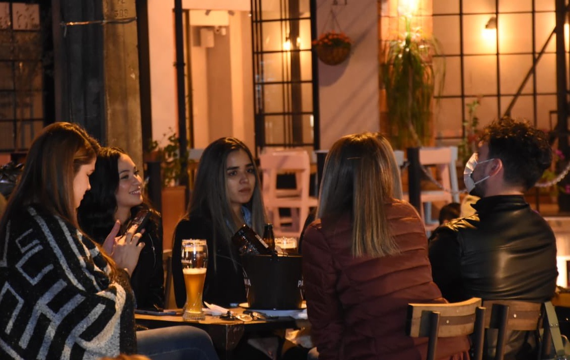 Sector gastronómico espera vacunación masiva desde julio para planificar recuperación económica