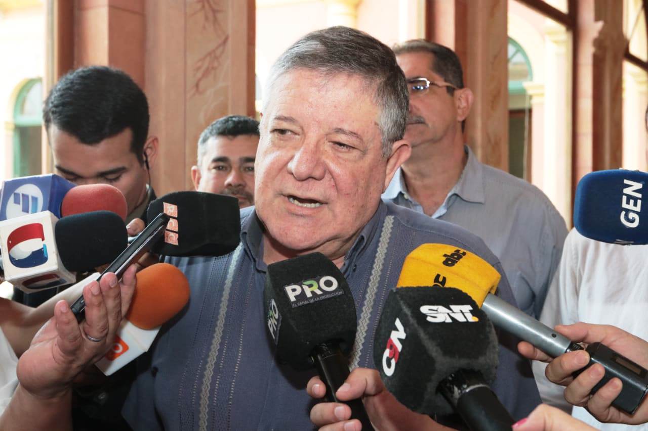 “Humillante y manoseo inadmisible”: Titular de UGP repudia paro “irracional” de camioneros