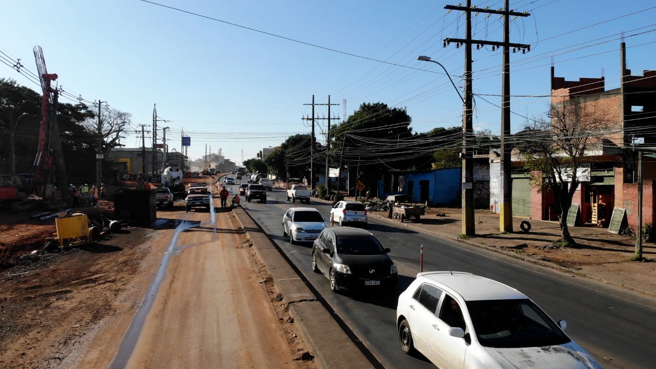 En Tres Bocas se erige el muro lateral del túnel  y se establecen medidas para regreso a clases