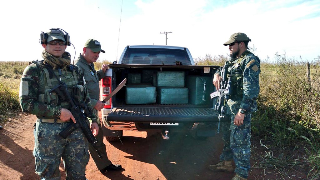 Incautan cocaína y detienen a dos personas en prosecución de operación “Nido de Dragones” en Capitán Bado