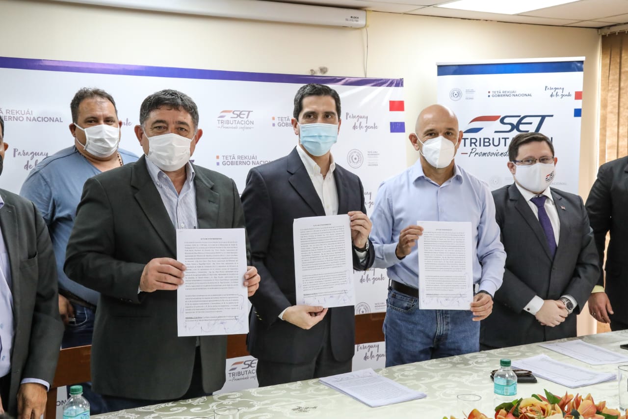 “Comprendieron que uno depende del otro”: ministro destaca Acta de Entendimiento entre camioneros y agroexportadoras