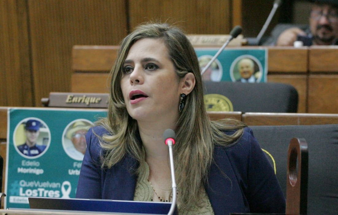 Diputados piden participación durante visita de representantes de GAFILAT