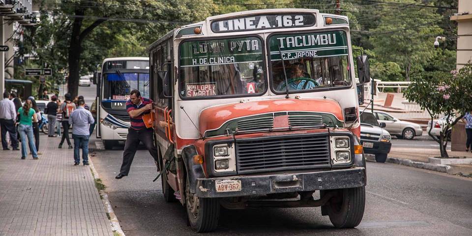 Viceministerio de Transporte dice que no puede intervenir en suba de precio de pasajes de buses internos