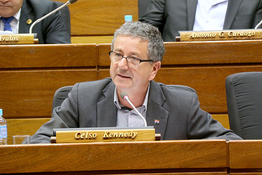Ley de “invasión”: “Se quiere seguir administrando adjudicación de tierra y sentencias desde el poder político y económico”