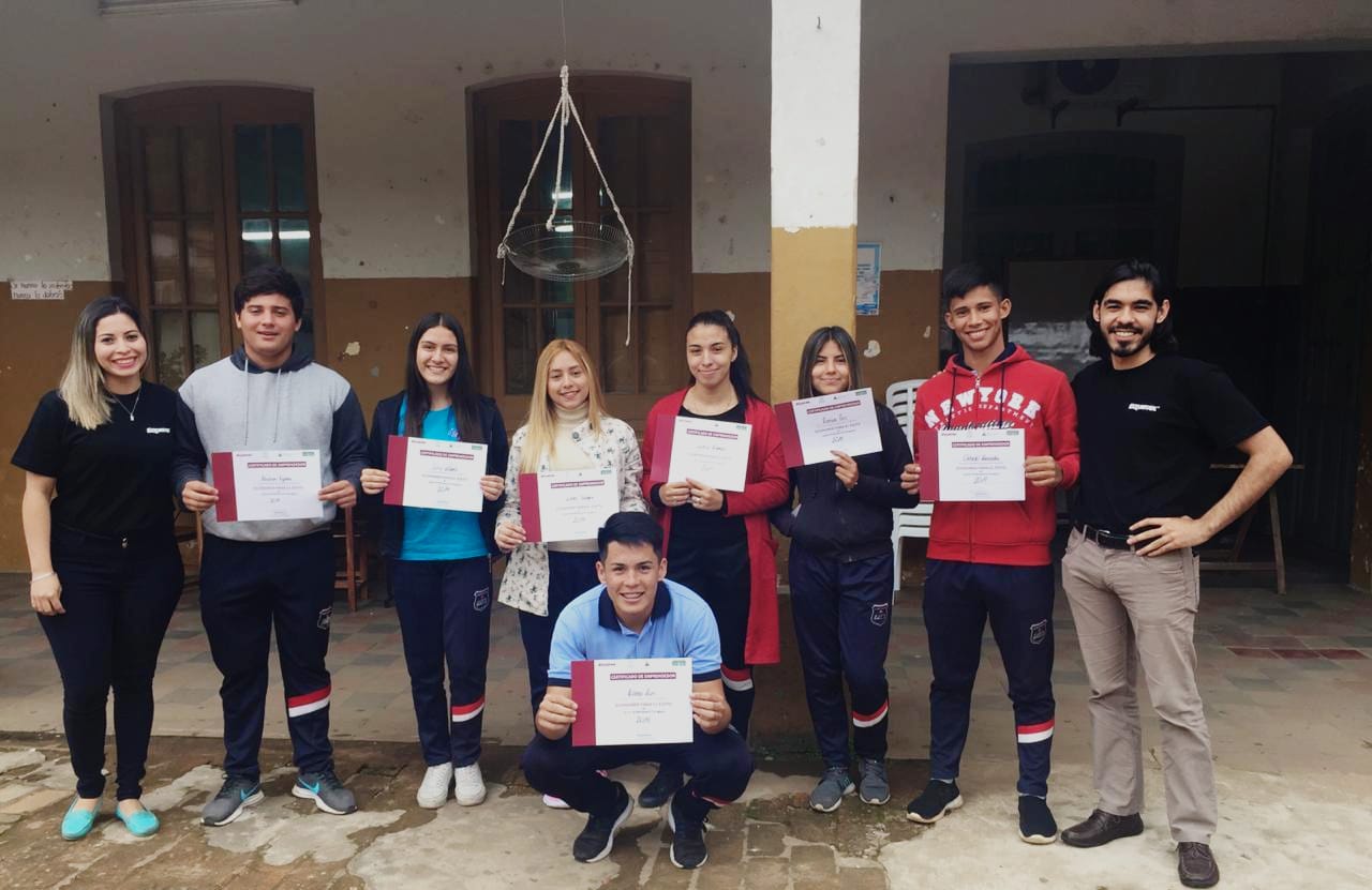 Jóvenes recibirán educación financiera de forma gratuita mediante el programa EduACCIÓN