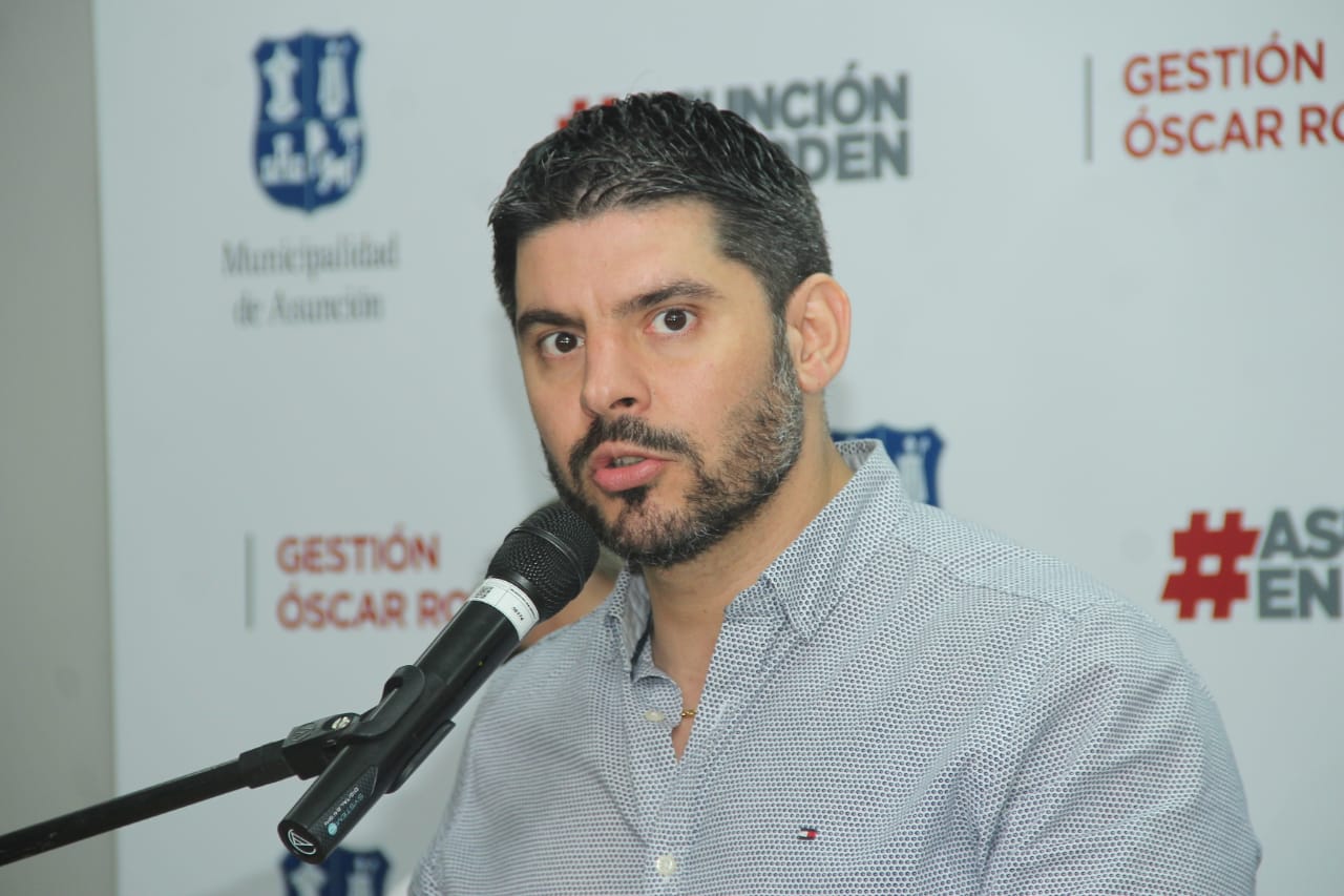 “Nenecho busca adhesión de funcionariado para seguir con el mismo plan de negocios en la municipalidad”
