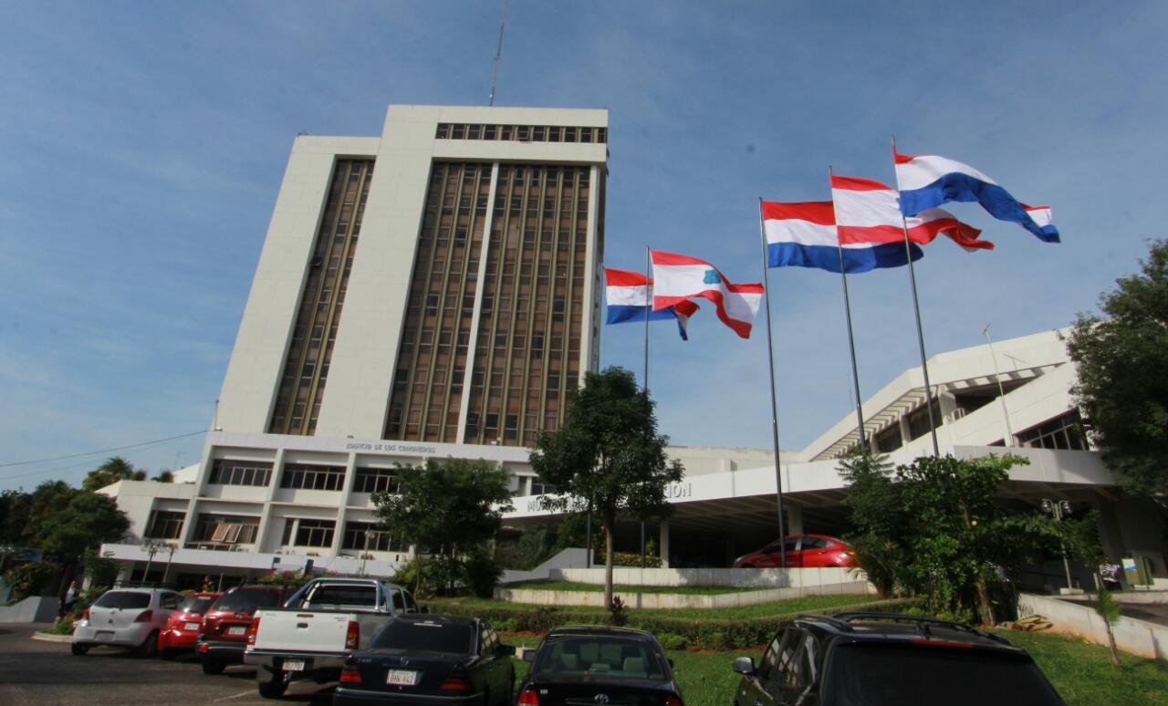 Jueza da 10 días de plazo a intendencia de Asunción para que brinde informe sobre gastos COVID