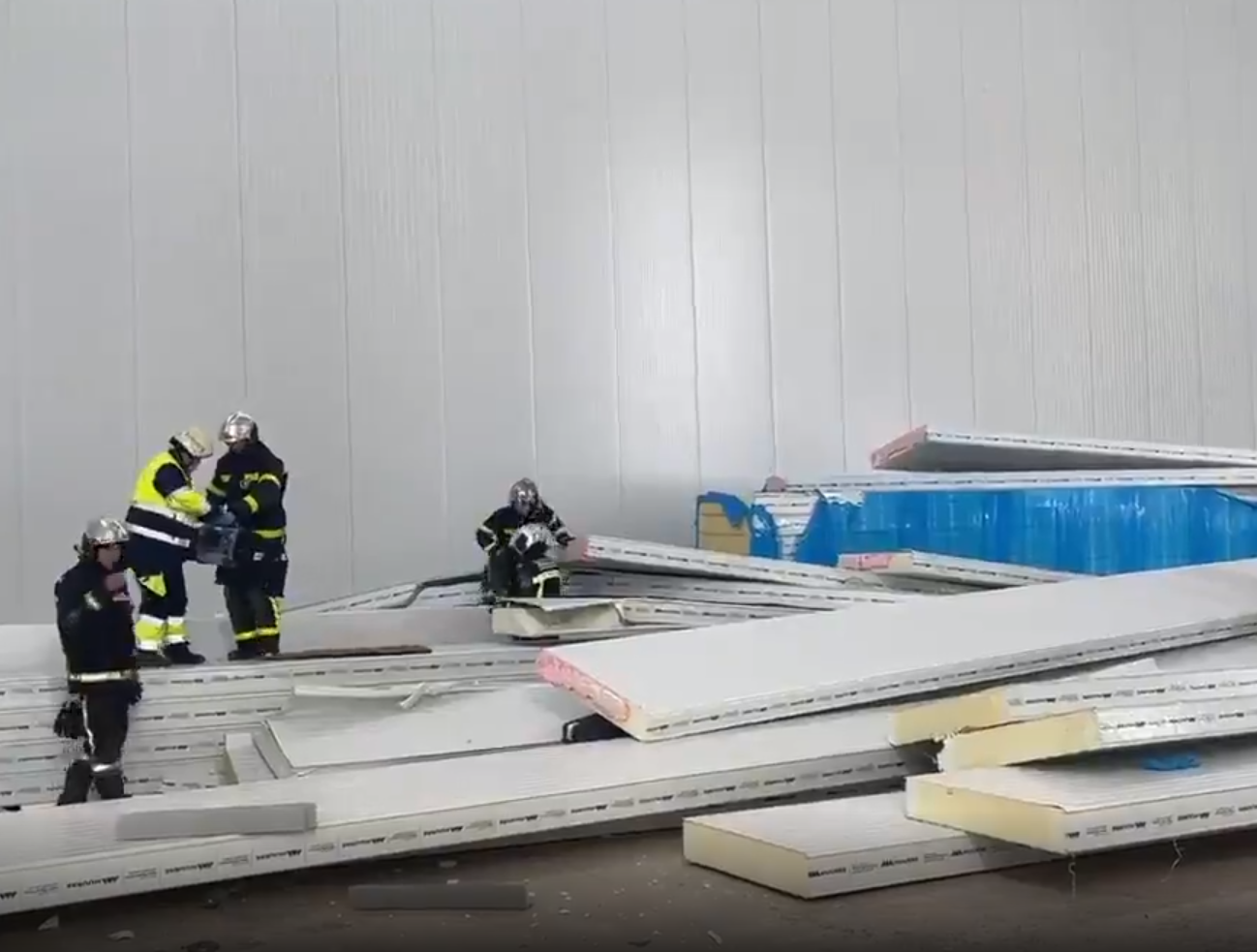 Un paraguayo fallecido y otros dos heridos graves tras desprenderse parte del  falso techo en construcción en España