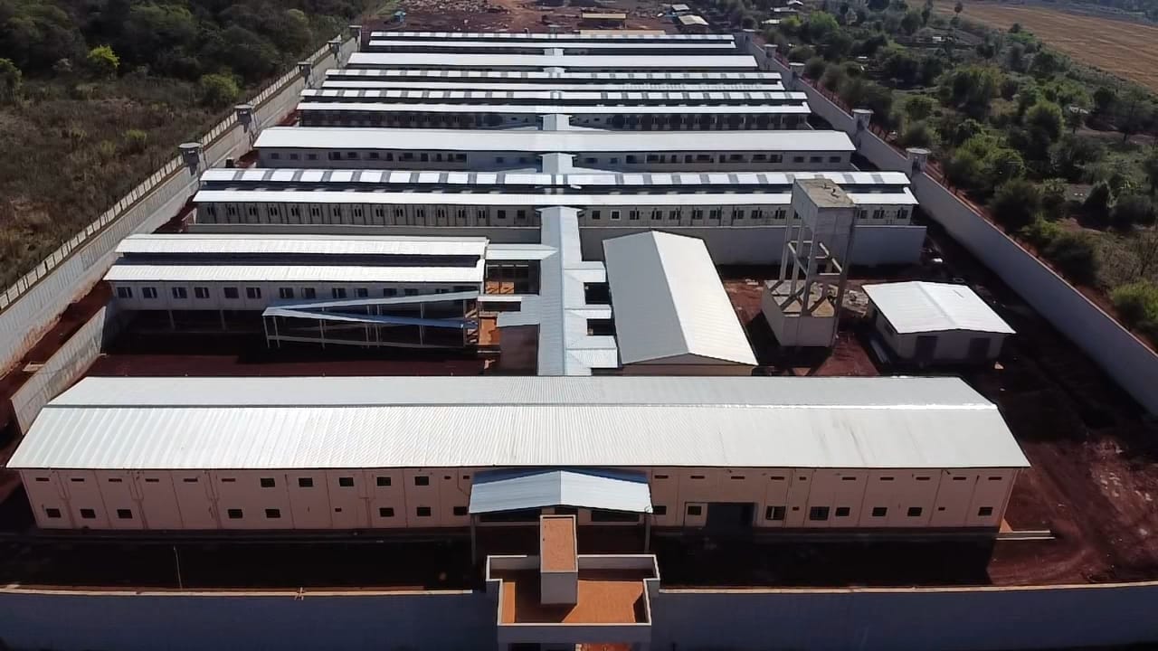 Avanza construcción de penitenciarías en Minga Guasu y Emboscada