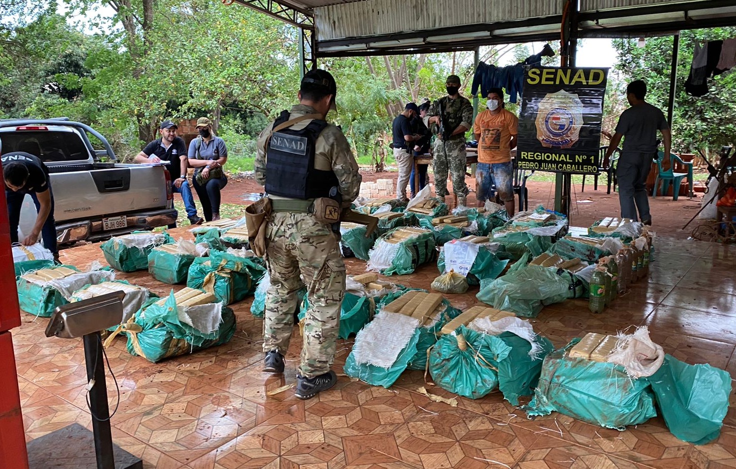 Encontraron más de una tonelada de marihuana enterrada en Pedro Juan Caballero