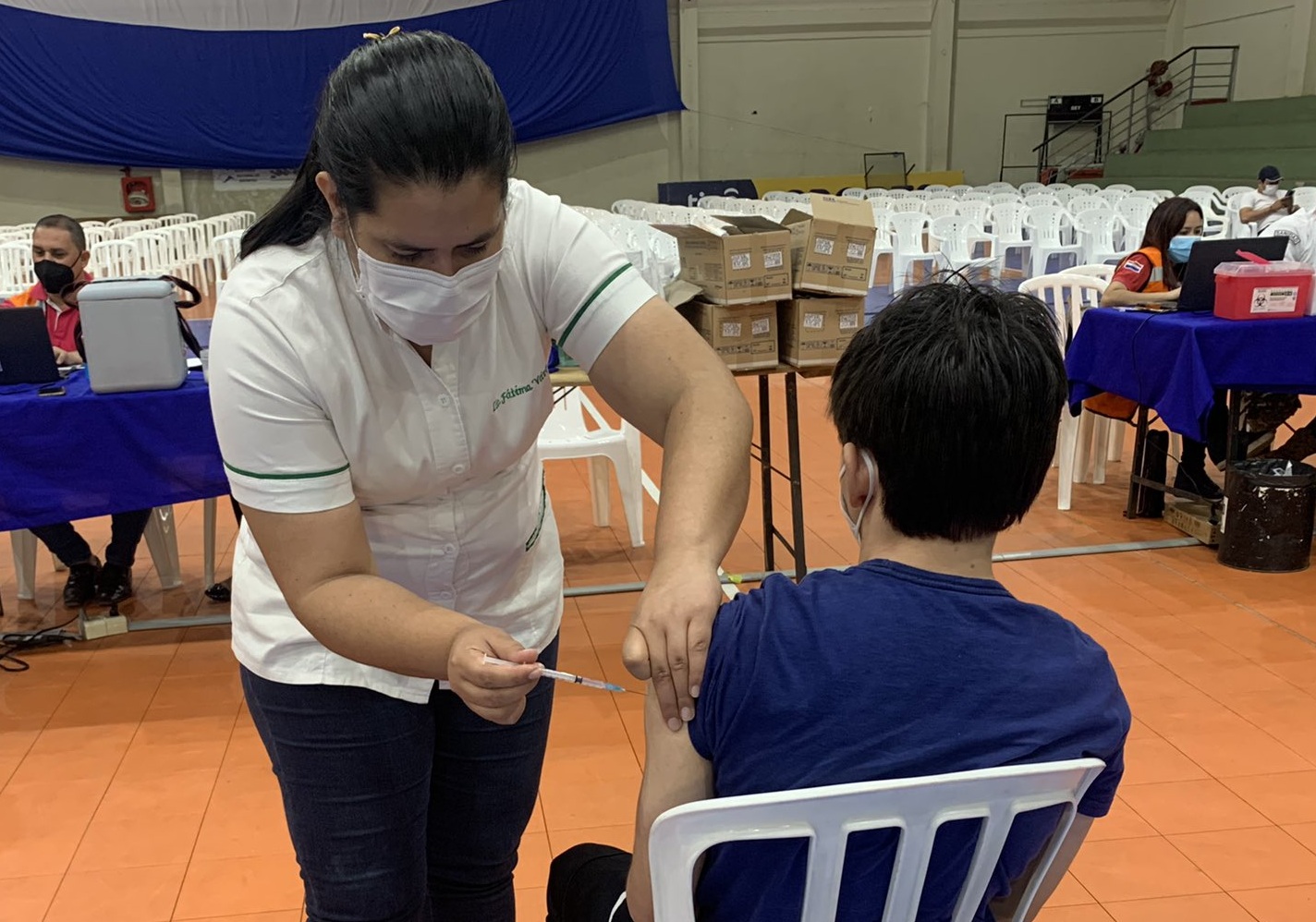 Personas de 20 a 34 años podrán vacunarse con primera dosis sin considerar terminación de cédula este miércoles