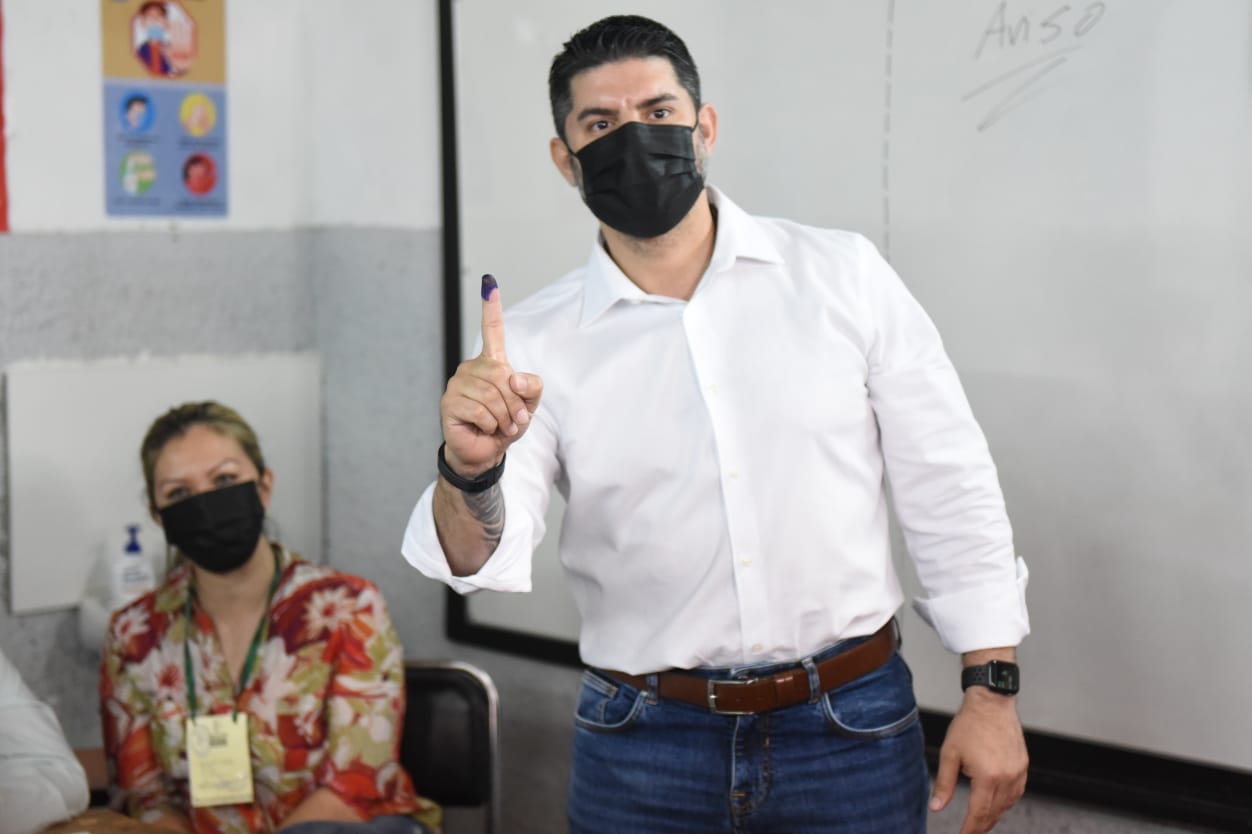 Pese a denuncias de supuesta sobrefacturación, Nenecho dice estar “absolutamente tranquilo”