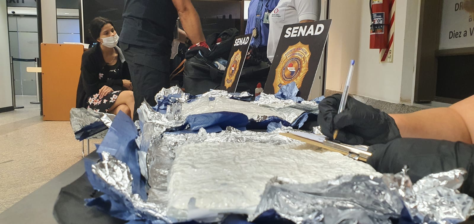 Joven paraguaya fue detenida al intentar viajar con cocaína a Madrid