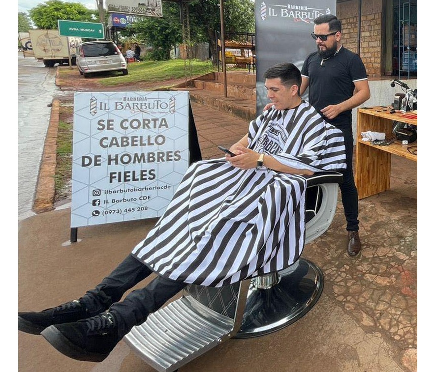 Abrieron barbería exclusiva para “hombres fieles”