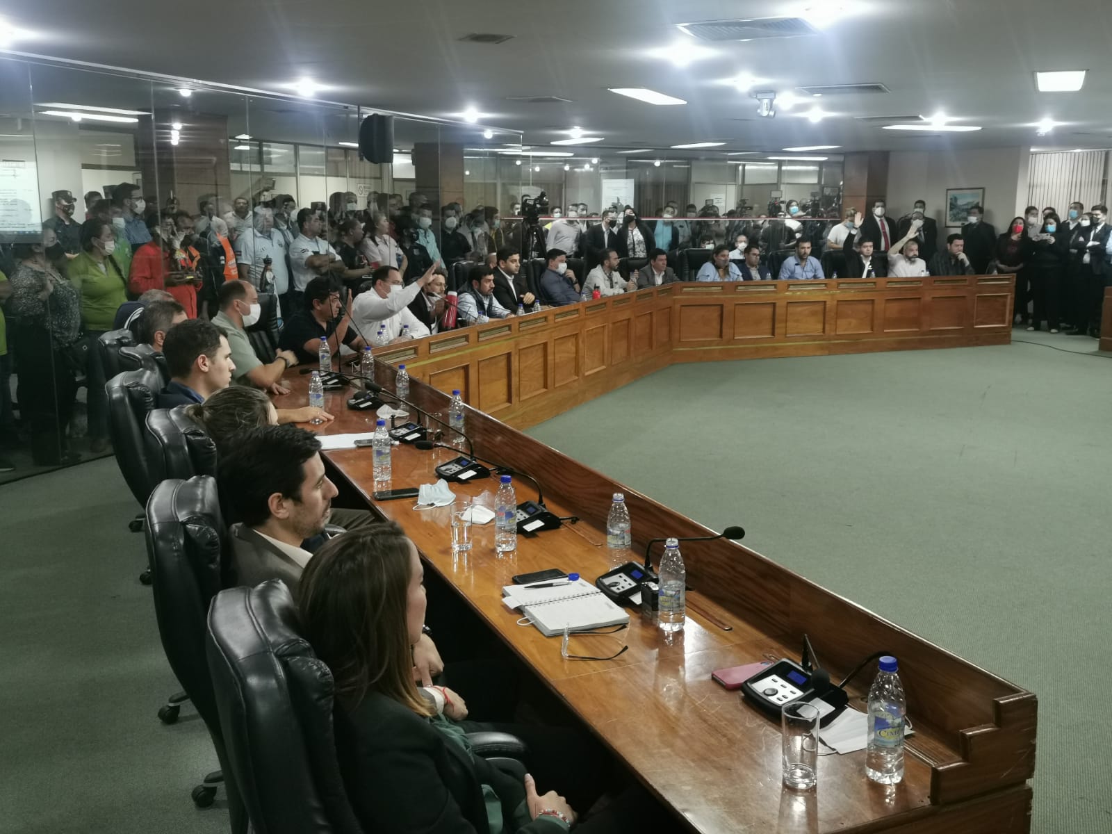 Funcionarios justifican aumento salarial aprobado por Junta: “Hace muchísimos años no teníamos ni un solo reajuste”