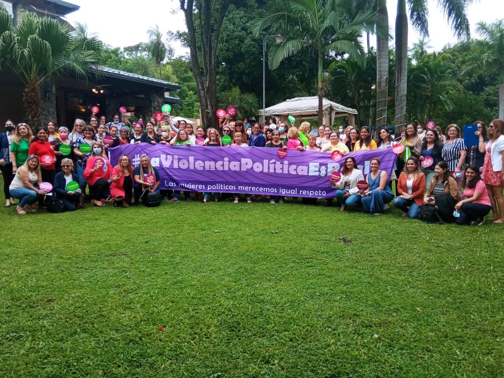 “Primer Encuentro de Mujeres Políticas de Oposición” con miras a las Elecciones 2023