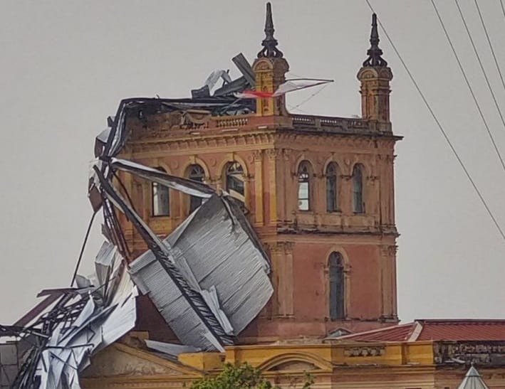 Tormenta daña estructura del Palacio de López
