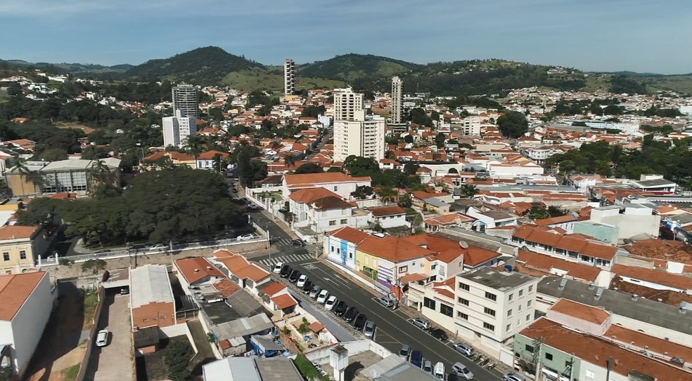 Ómicron reinstaló restricciones en Brasil: una ciudad decreta toque de queda nocturno y ley seca