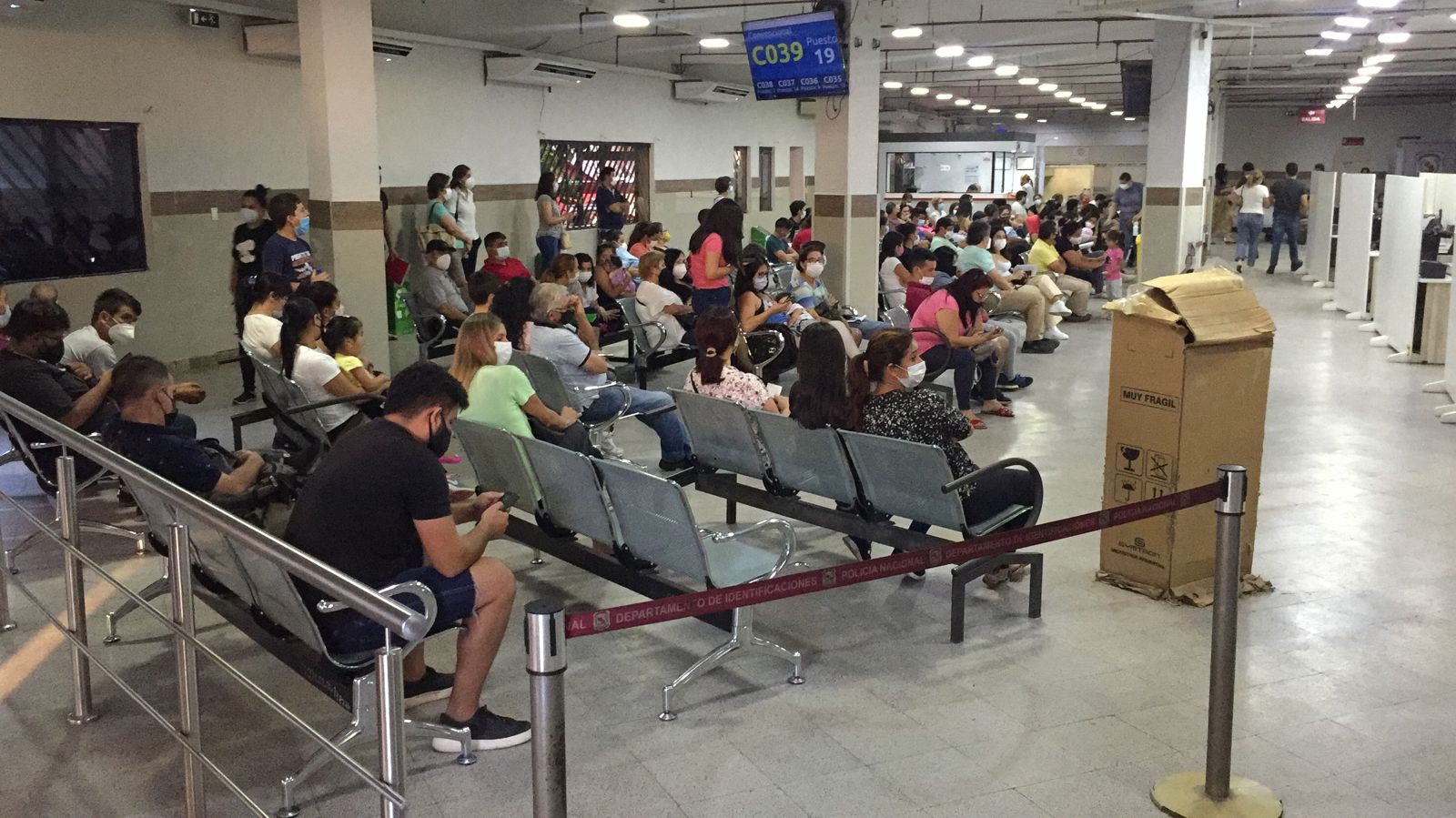 Tras lluvia de críticas, Identificaciones amplía horario de atención