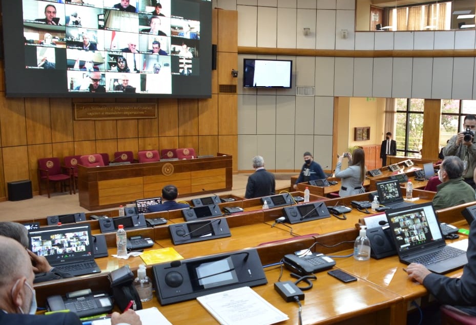 Senado estudia nueva ley de emergencia sanitaria