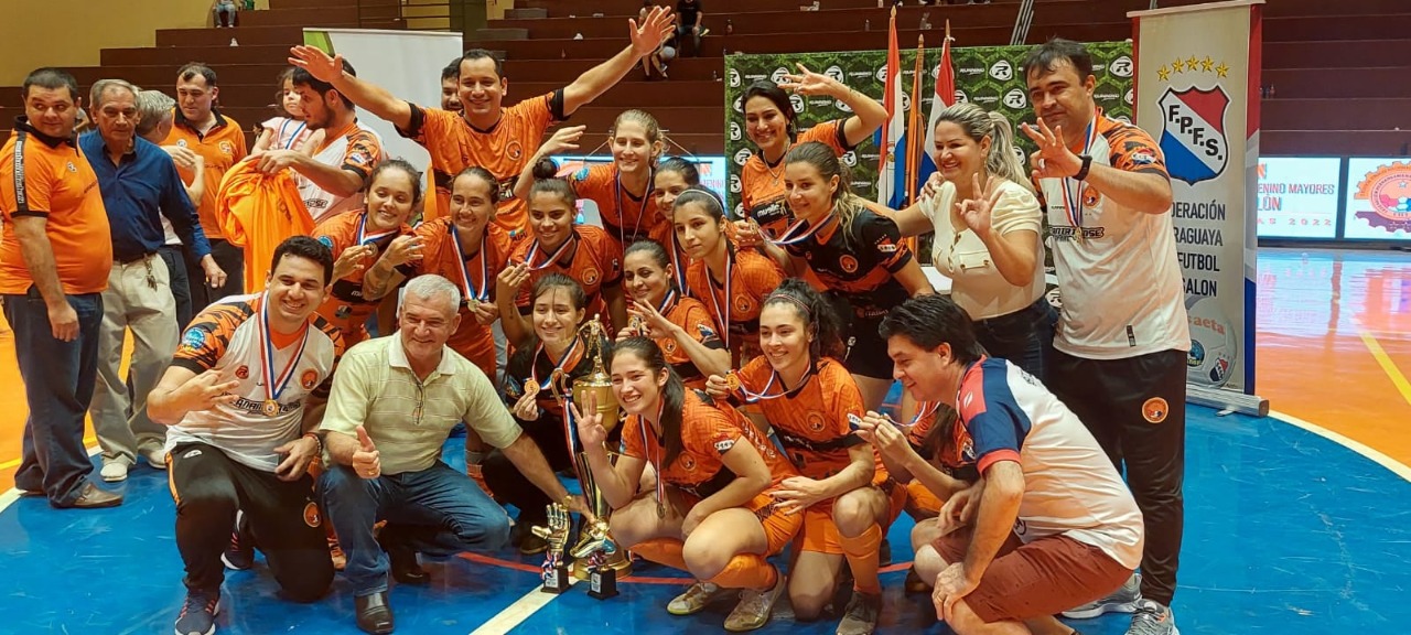 Hernandarias es el flamante tricampeón Nacional femenino tras derrotar en la gran final a Coronel Oviedo