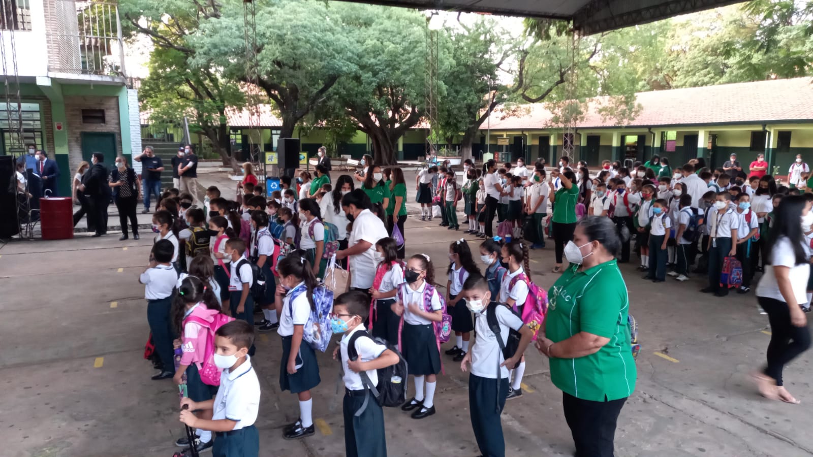MEC modifica protocolo de clases con recomendación de uso de tapabocas en casos de prevención