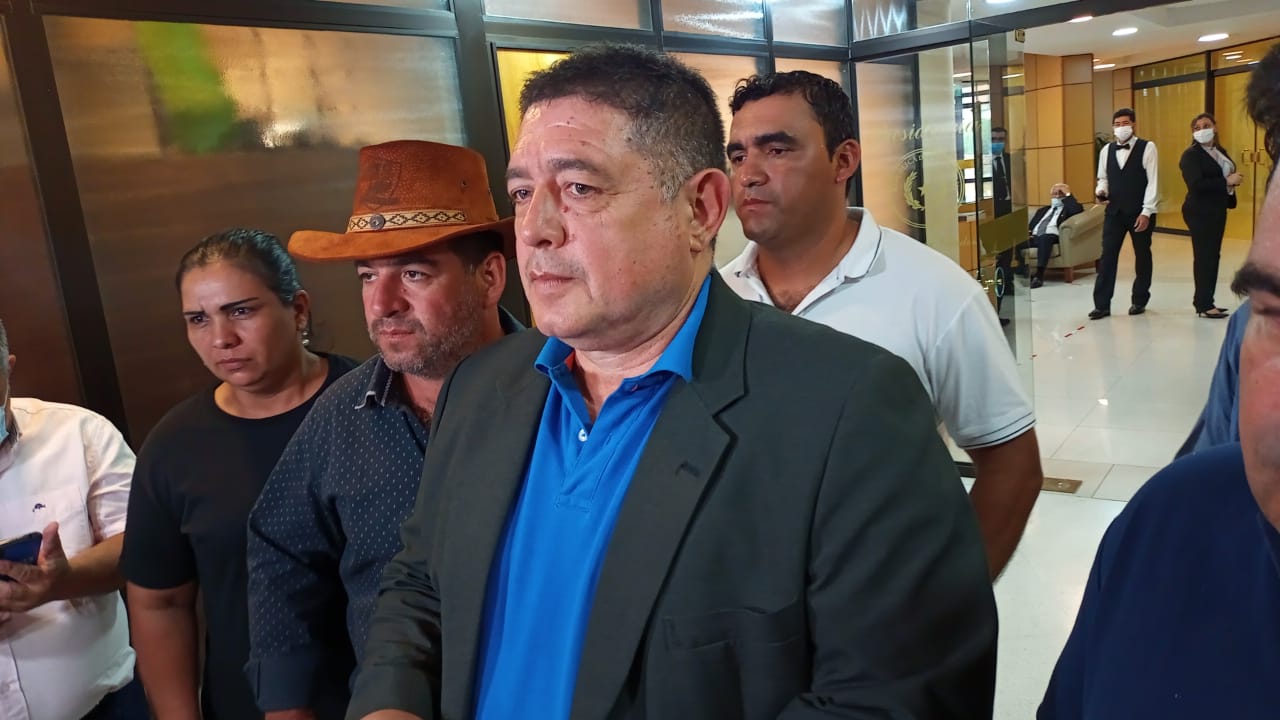 Camioneros advierten con “sitiar” Asunción si Gobierno no compensa sus pretensiones
