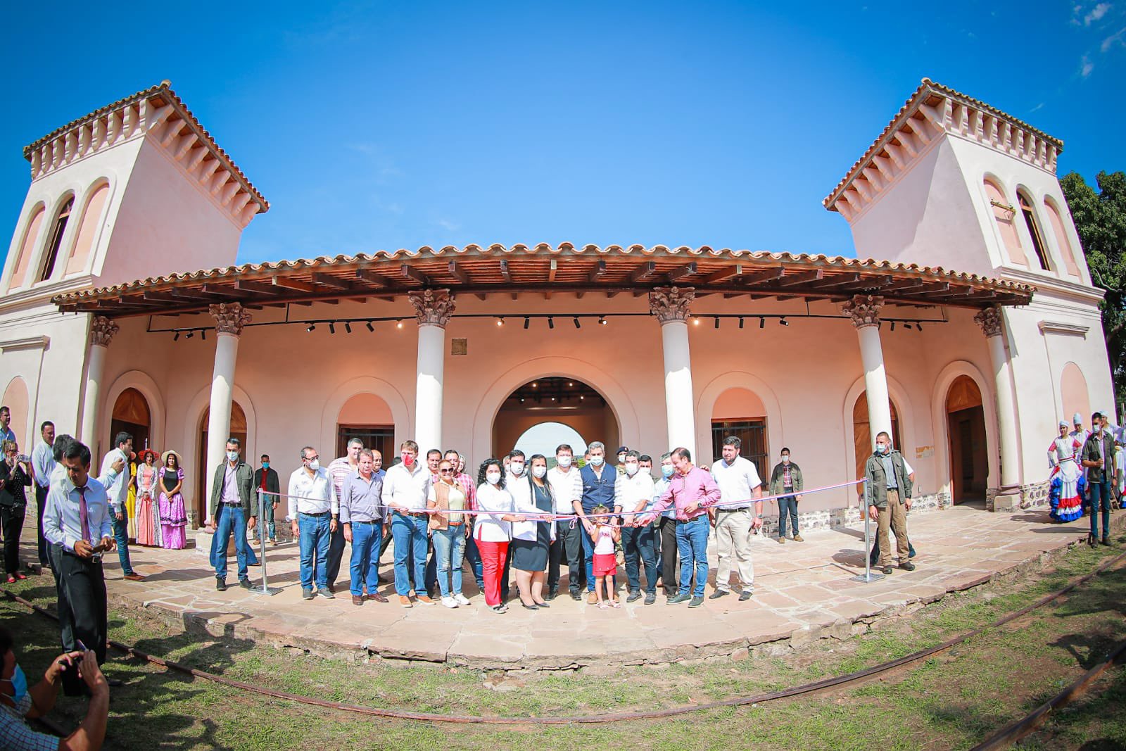 Antigua estación ferroviaria de Pirayú recupera su brillo y rememora parte de su historia