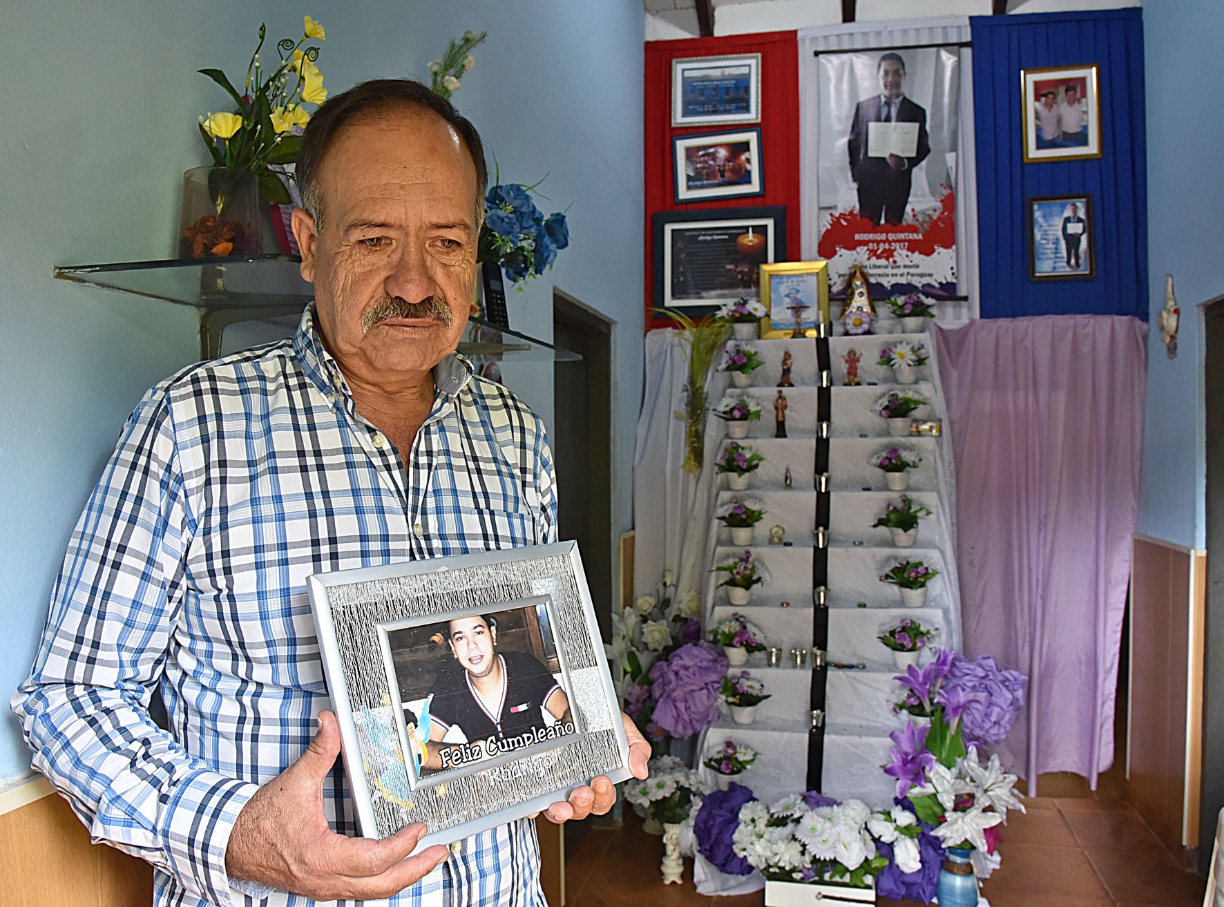 Padre de Rodrigo Quintana pide juicio político a Sandra Quiñónez
