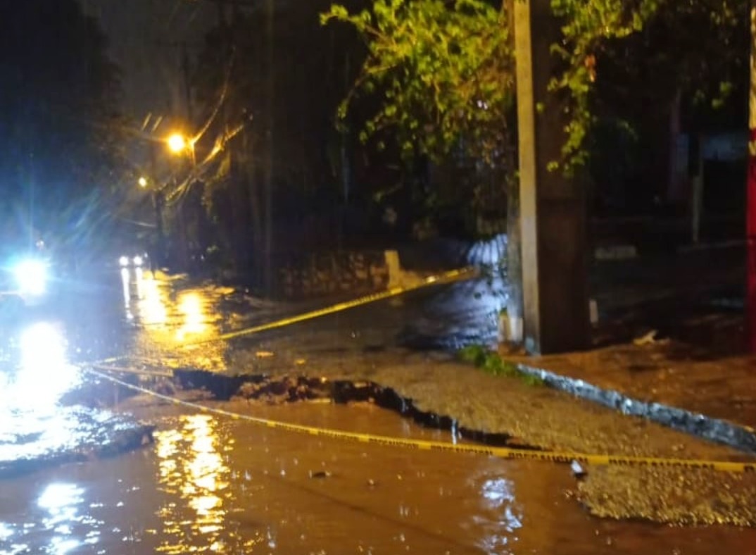 Ocho asentamientos inundados en Villa Elisa