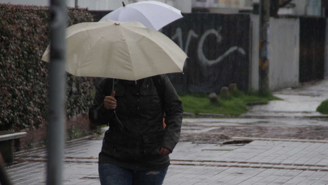 Lluvias y tormentas persistirán durante el viernes