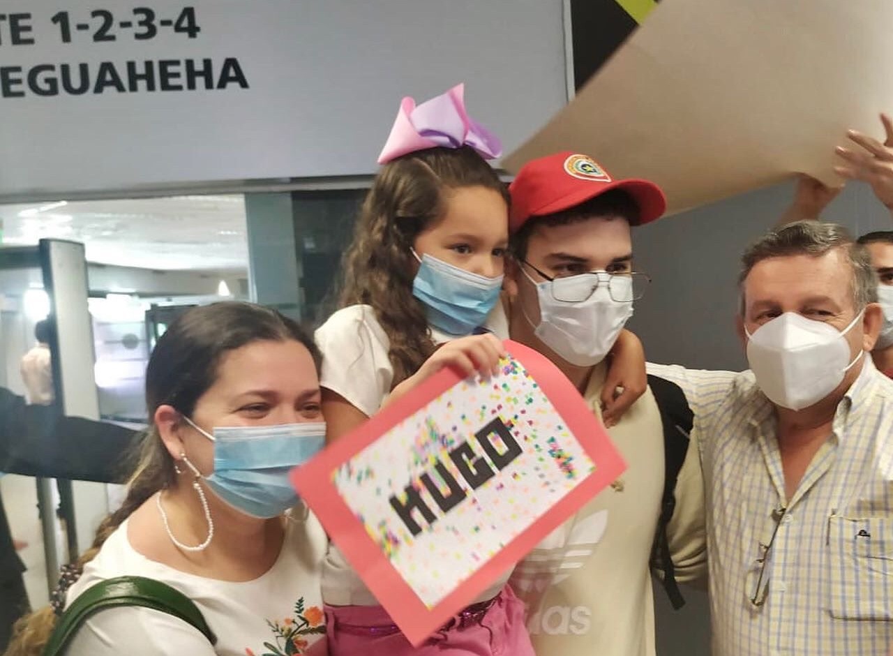 Siete paraguayos retornan de Rusia