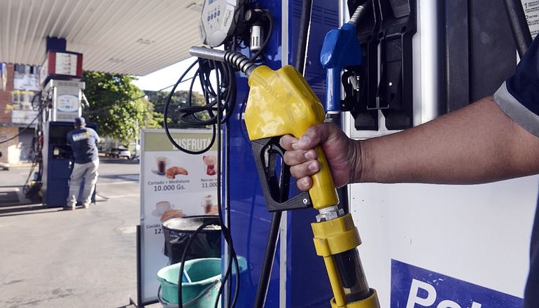 Petropar anuncia reajuste de los precios de sus combustibles desde este lunes