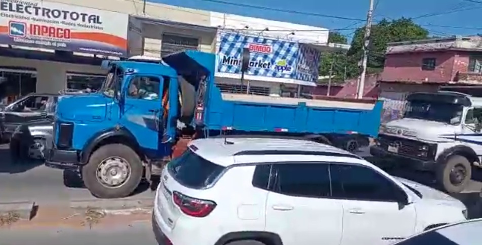 Camioneros ingresaron a Asunción “sabiendo que no tienen que hacerlo”, según Policía