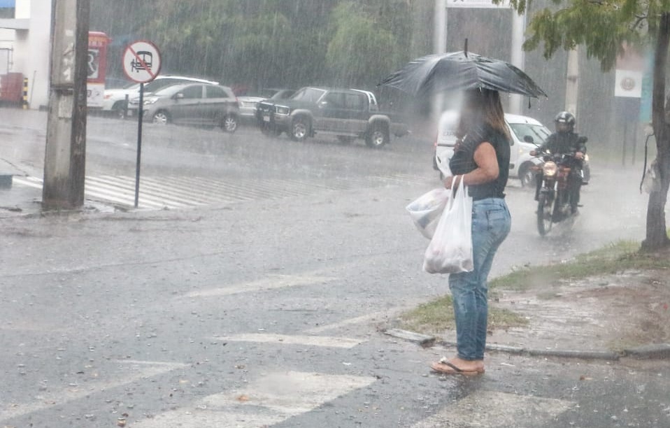 Anuncian martes lluvioso e inestable