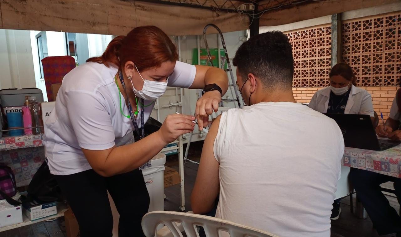 Comienza campaña de vacunación contra la influenza