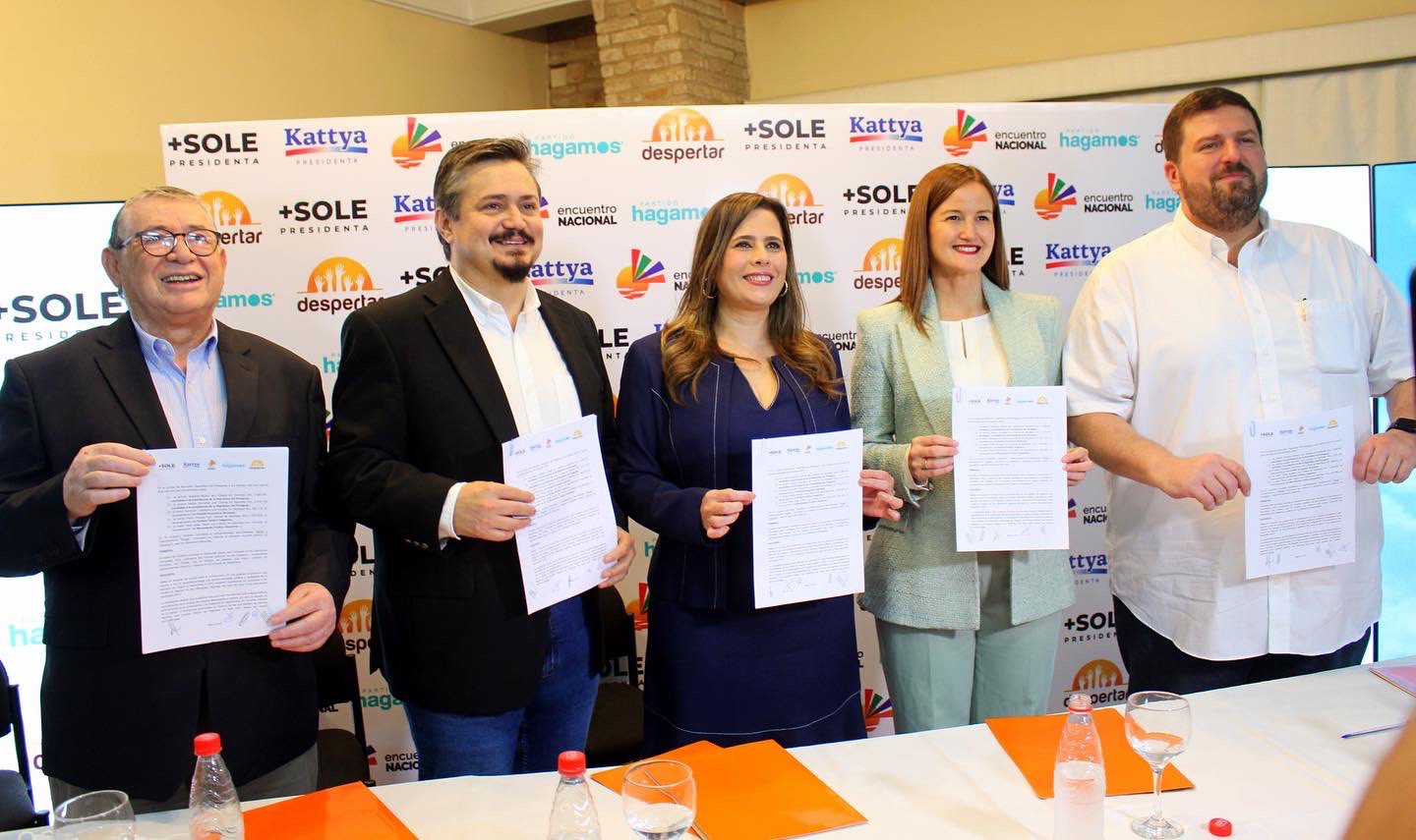 Soledad Núñez y Kattya González firmaron alianza electoral