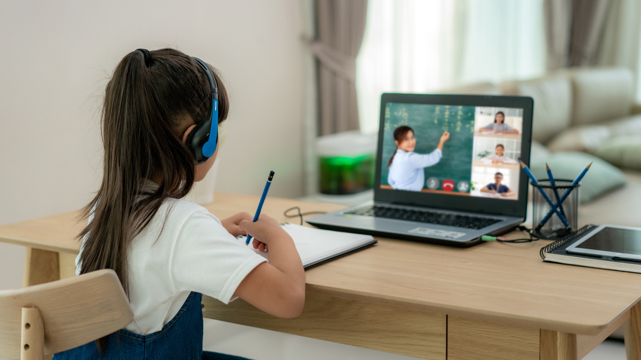 MEC recula y solo “recomienda” clases virtuales a partir del 6 de junio