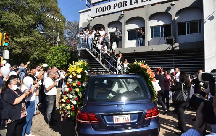 Centenares de personas dan el último adiós a Humberto Rubín, “el padre del periodismo paraguayo”
