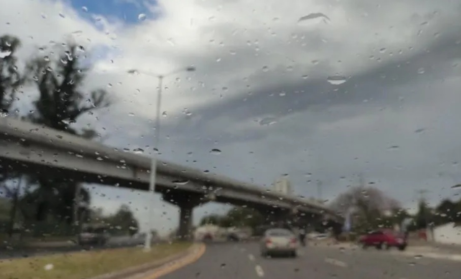 Pronostican martes con lluvias dispersas y ambiente frío a fresco