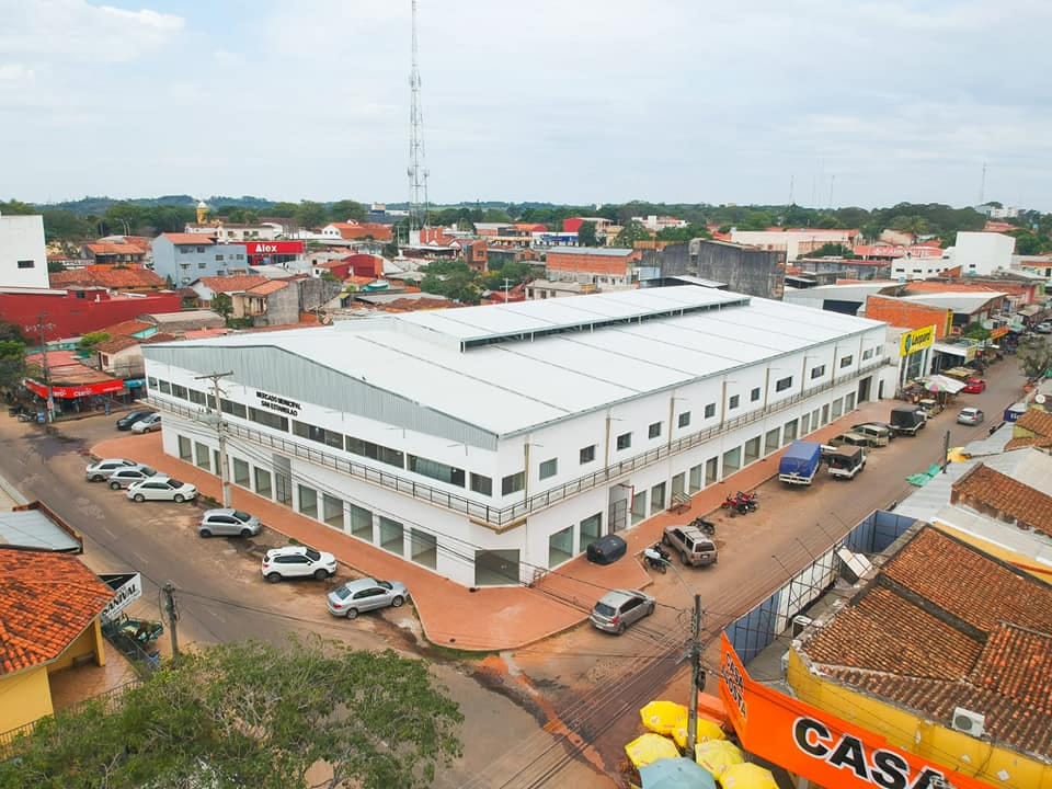 Yacyretá entrega obras del mercado municipal de San Estanislao