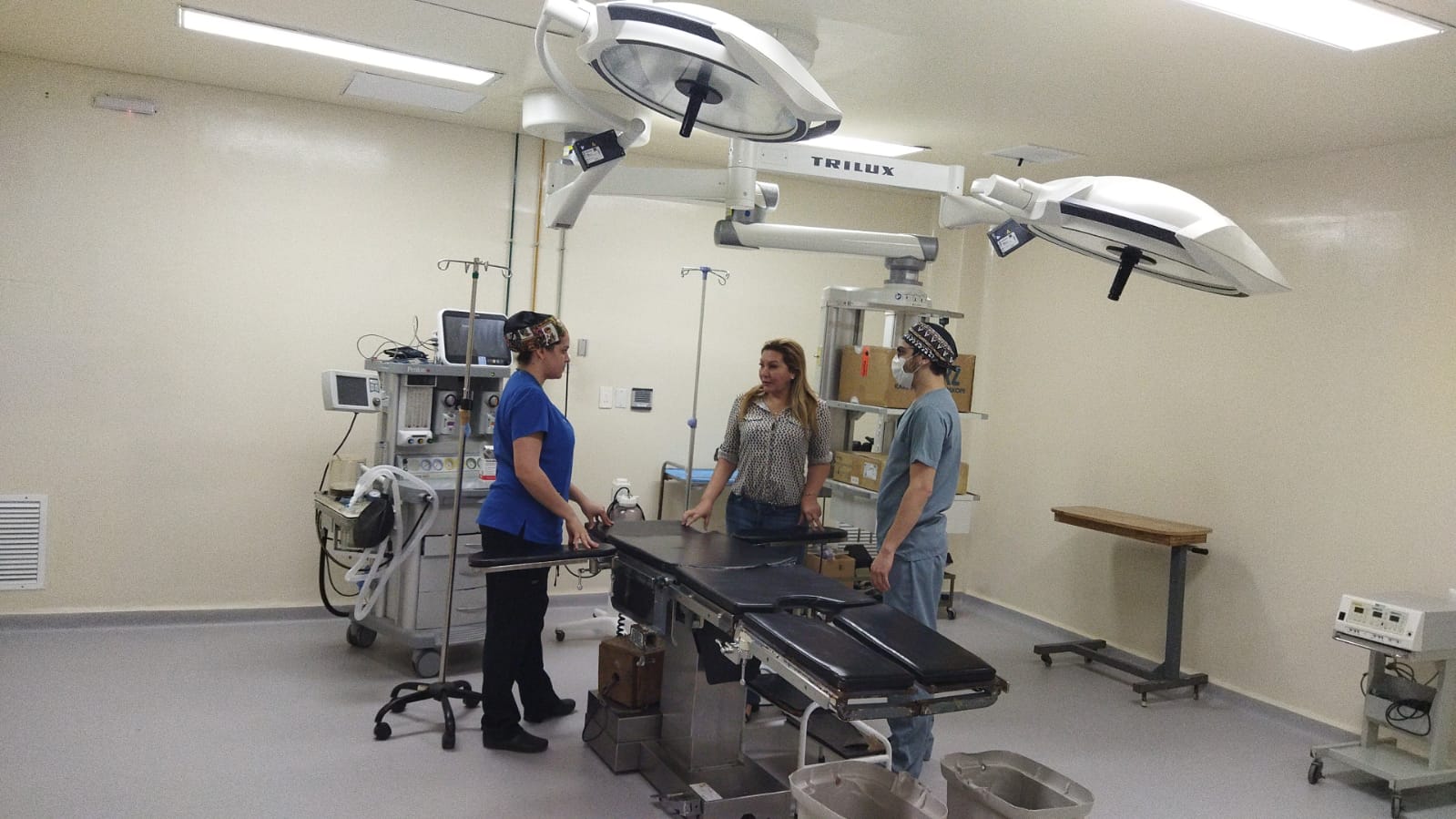 Habilitación oficial de los nuevos quirófanos del Pabellón Quirúrgico Central del Hospital de Clínicas