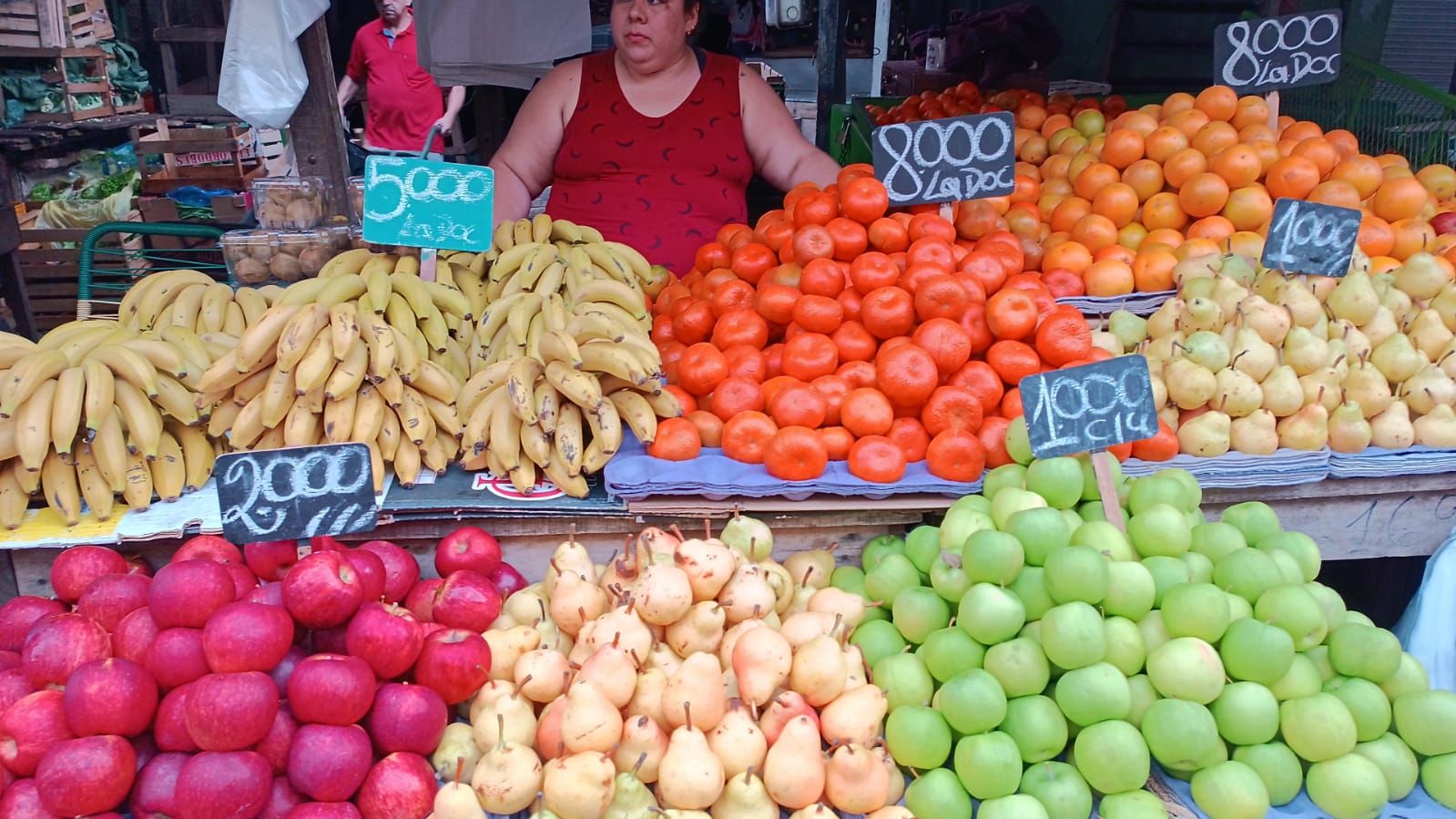 ¡A aprovechar ofertas de frutas y verduras en el Mercado 4!